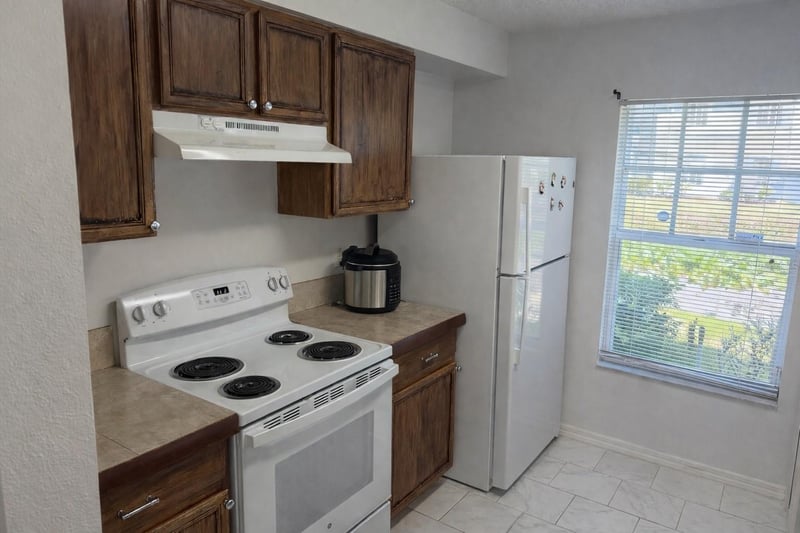 7135 Waterside Dr, Tampa, FL 33617
