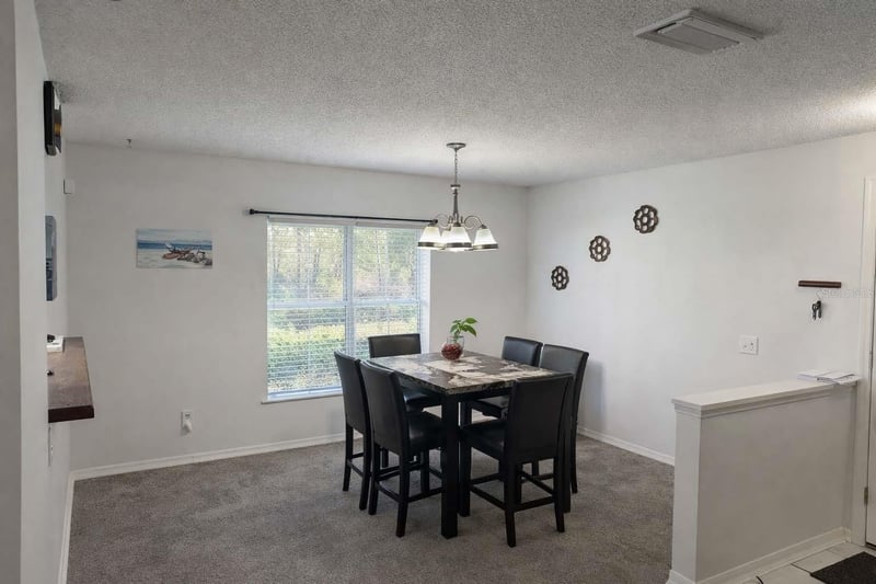7135 Waterside Dr, Tampa, FL 33617