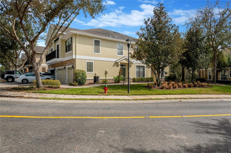 16505 Kingletridge Ave, Lithia, FL 33547