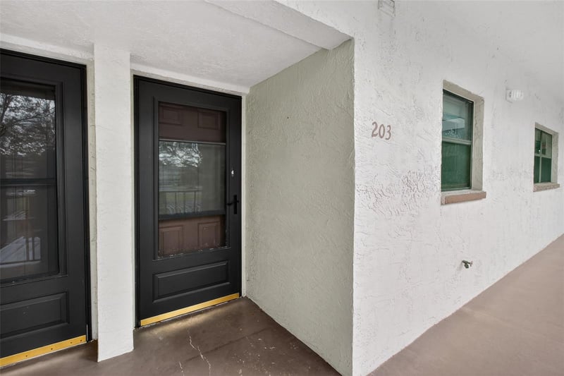 5920 80th St #203, St Petersburg, FL 33709