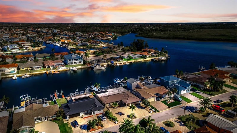 4976 Galleon Ct, New Port Richey, FL 34652