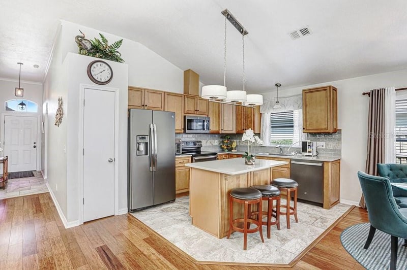 28912 Burke Mill Pl, Wesley Chapel, FL 33545