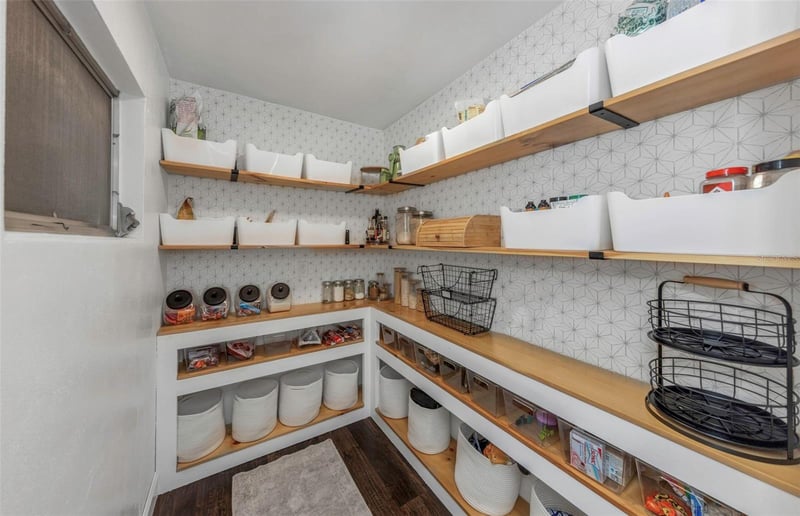 1889 Stancel Dr, Clearwater, FL 33764