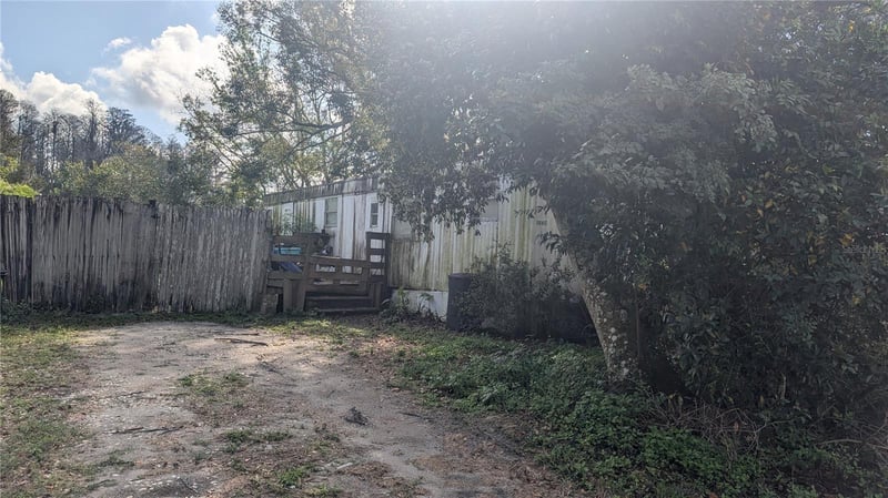 1960 Andrews Loop, Lutz, FL 33558