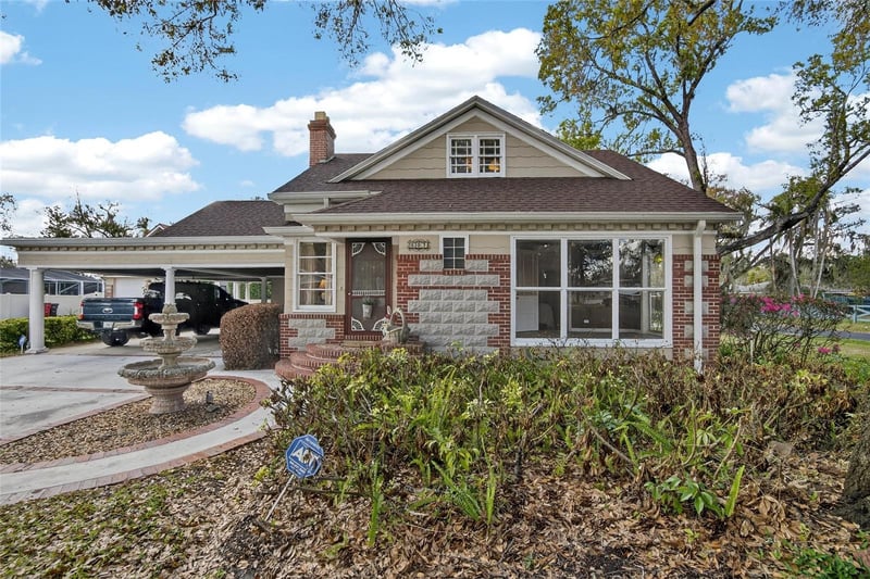 607 Merrin St, Plant City, FL 33563