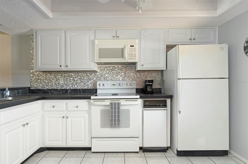 110 Lakeside Ct #110, Oldsmar, FL 34677