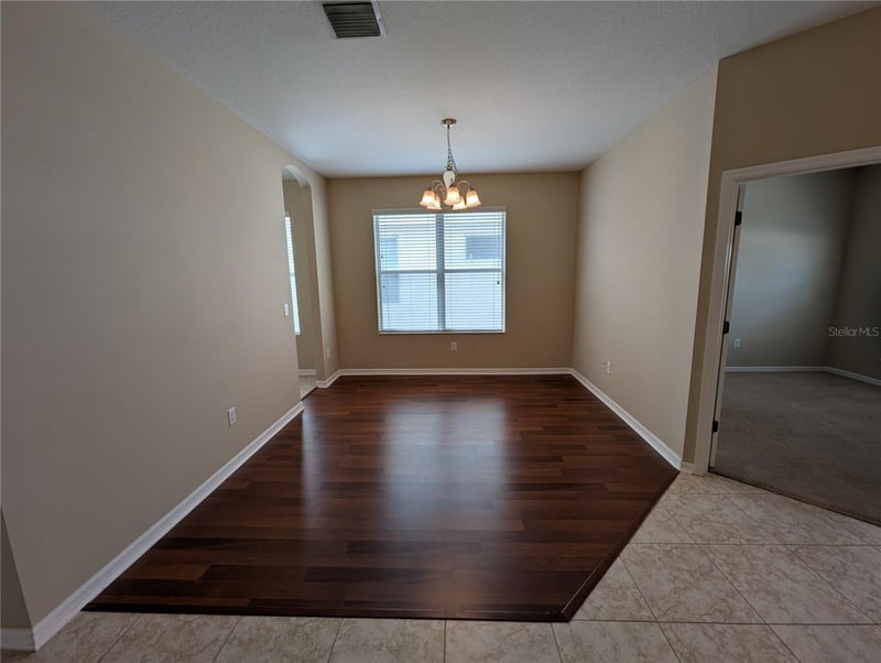 12717 Avelar Creek Dr, Riverview, FL 33578