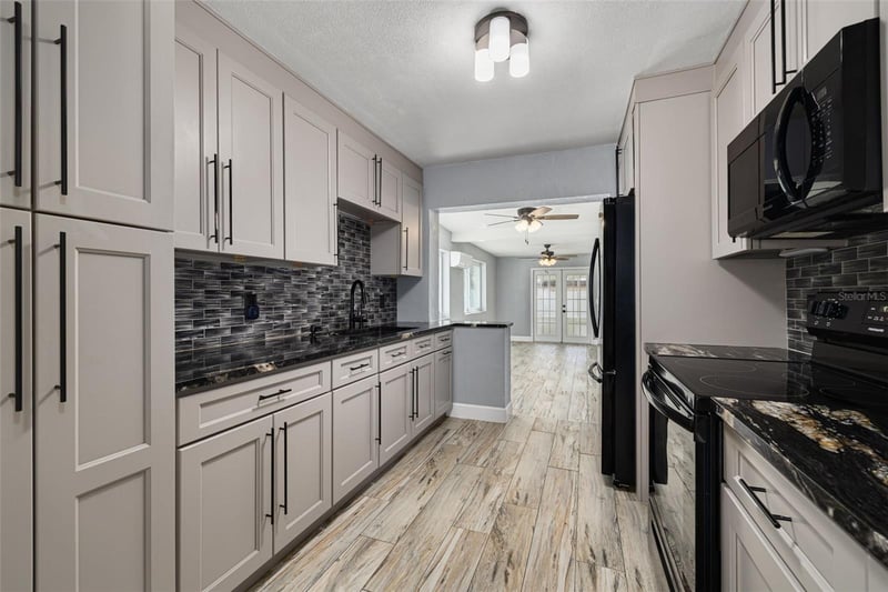 4608 30th Ave, St Petersburg, FL 33713