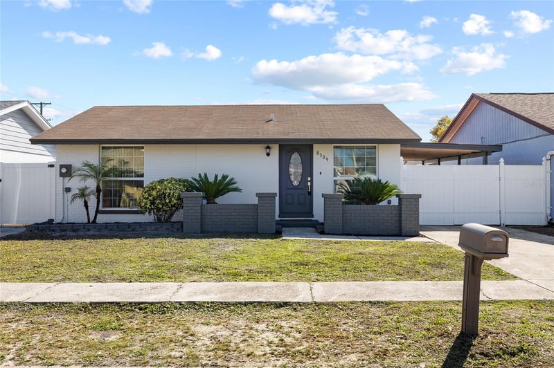 8309 Dasa Pl, Tampa, FL 33615