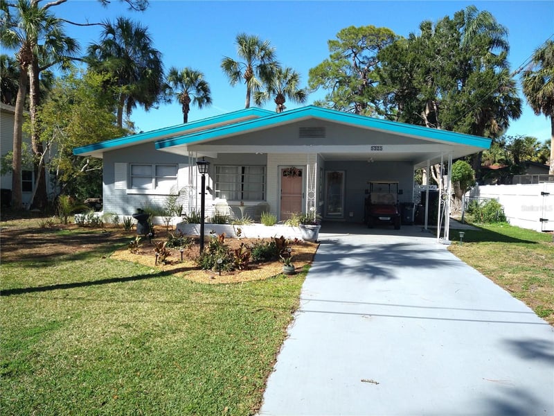5325 Tarry Ln, New Port Richey, FL 34652