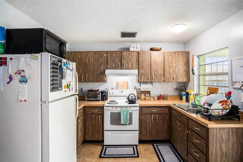 3522 Dellefield St, New Port Richey, FL 34655