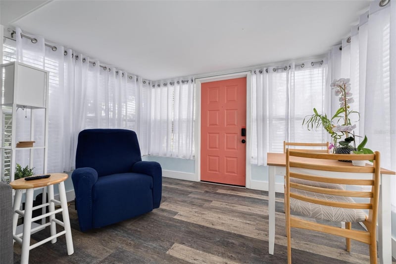 5117 Tangerine Ave, Gulfport, FL 33707