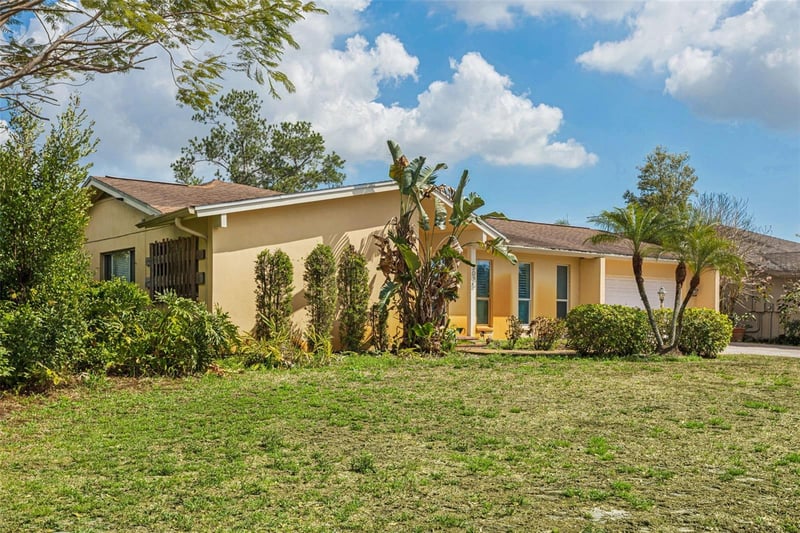 3025 Samara Dr, Tampa, FL 33618