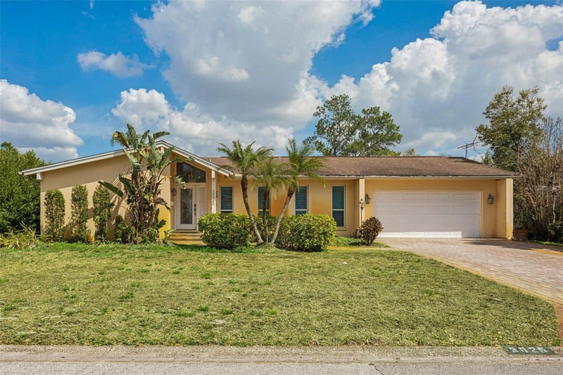 3025 Samara Dr, Tampa, FL 33618