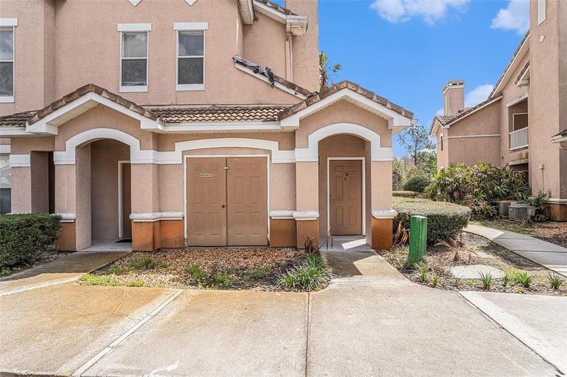 10467 Villa View Cir, Tampa, FL 33647