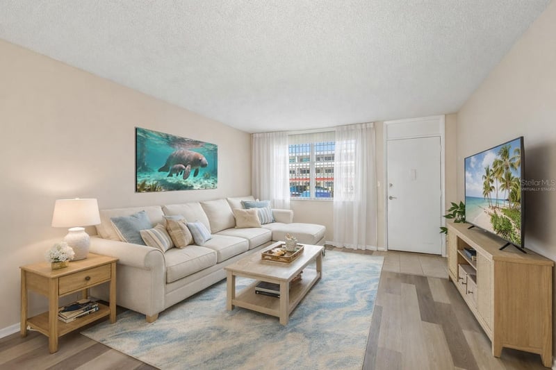 5095 Bay St #110, St Petersburg, FL 33703
