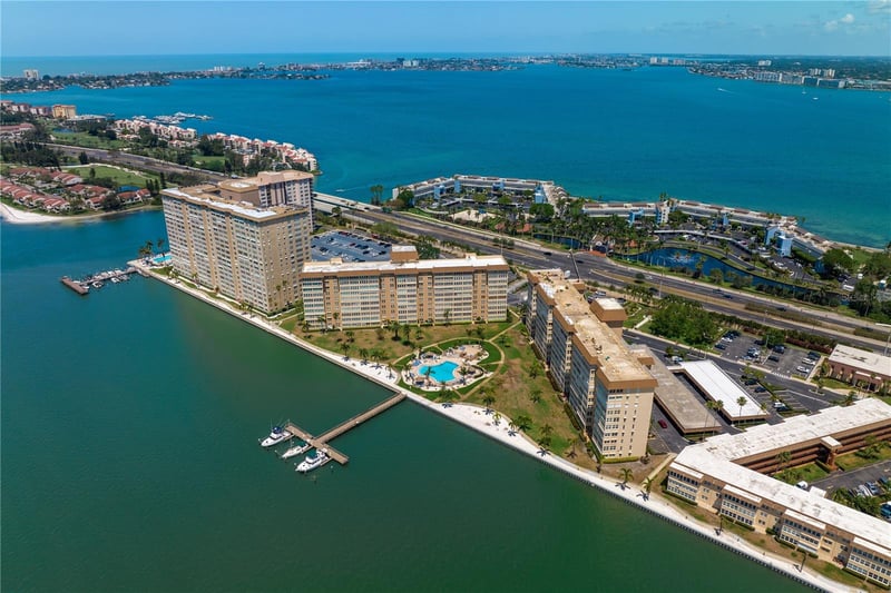 5200 Brittany Dr #4-1102, St Petersburg, FL 33715