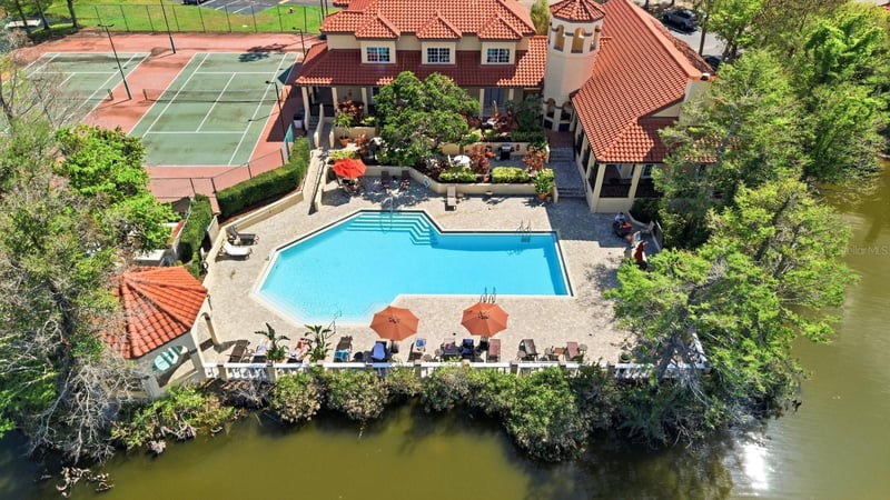 2400 Feather Sound Dr #1424, Clearwater, FL 33762