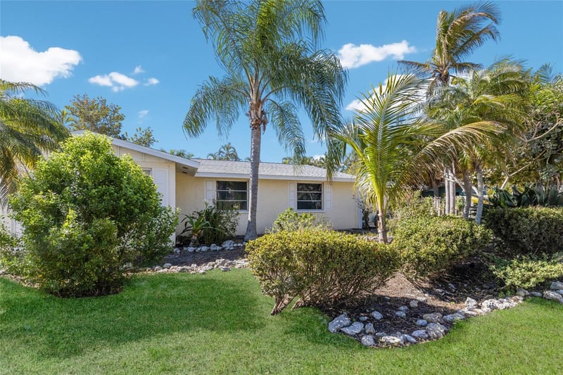 309 57th St, Holmes Beach, FL 34217