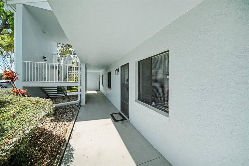 303 Martha Ln #303, Oldsmar, FL 34677