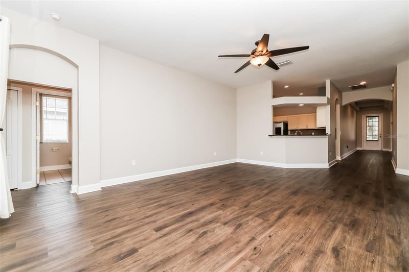 8214 Lagerfeld Dr, Land O Lakes, FL 34637