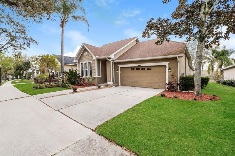 8214 Lagerfeld Dr, Land O Lakes, FL 34637