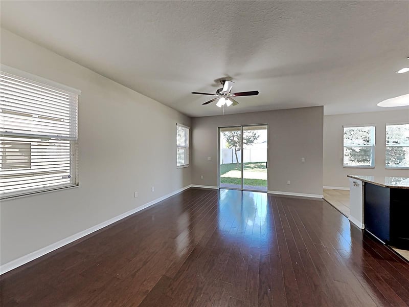 7226 Lumber Port Dr, Ruskin, FL 33573