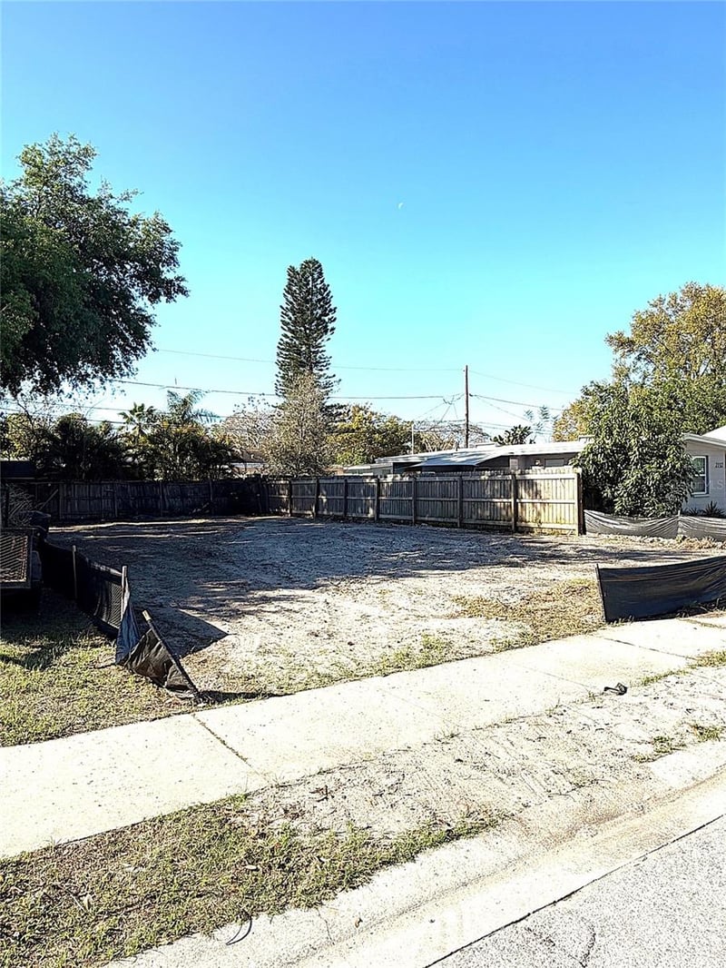 2126 43rd Ave, St Petersburg, FL 33714