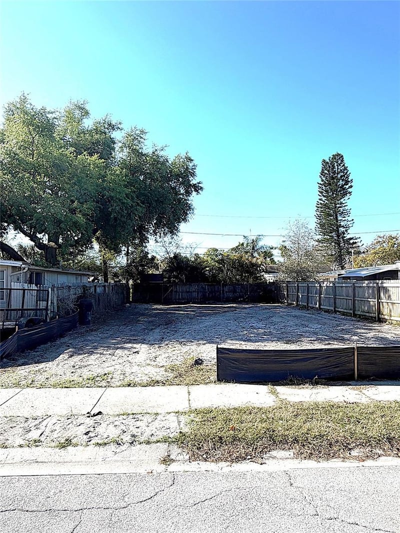 2126 43rd Ave, St Petersburg, FL 33714