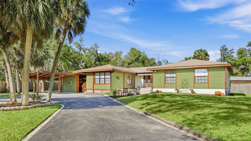 906 Tropical Dr, Bradenton, FL 34208