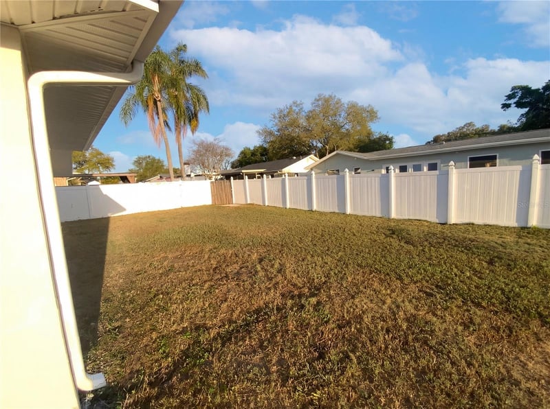 408 Ocean Ct, Clearwater, FL 33756