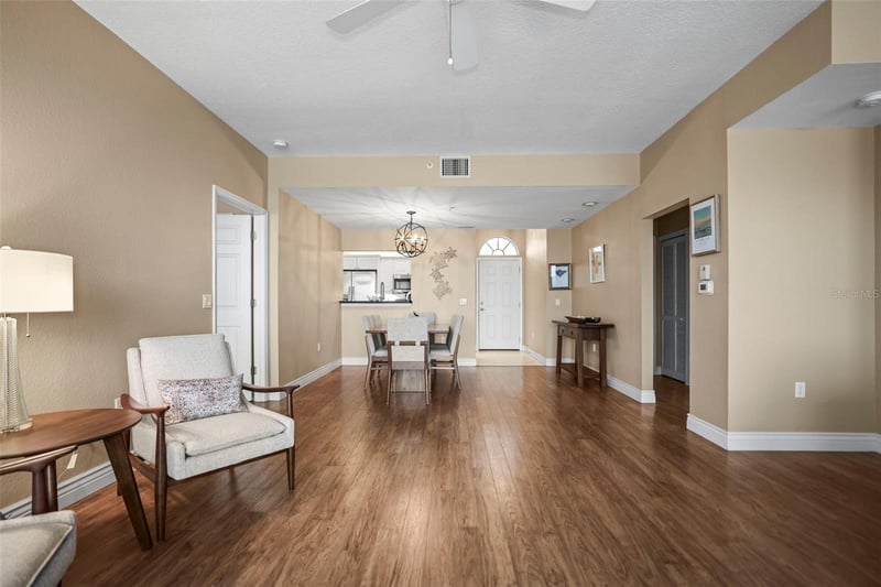 5 Island Park Pl #206, Dunedin, FL 34698