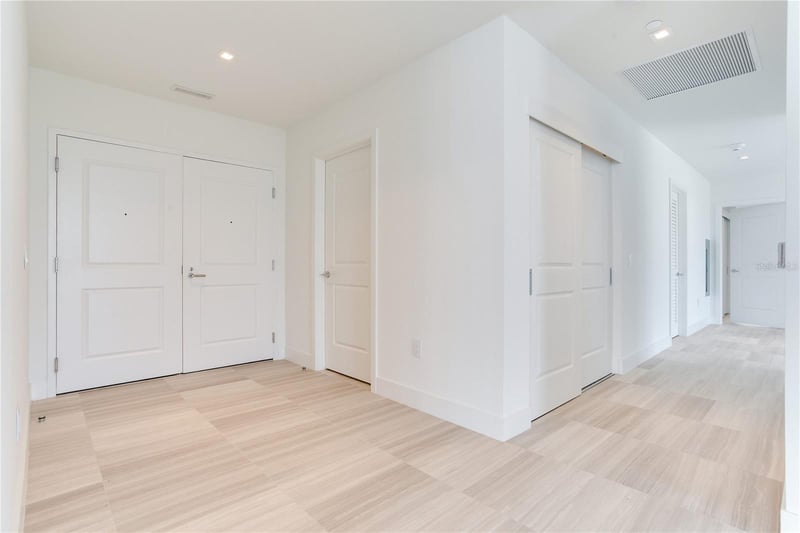3015 Ysabella Ave #2401, Tampa, FL 33629