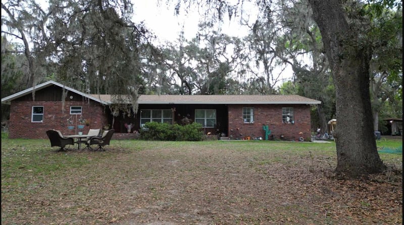 18240 Mount Olive Dr, Dade City, FL 33523