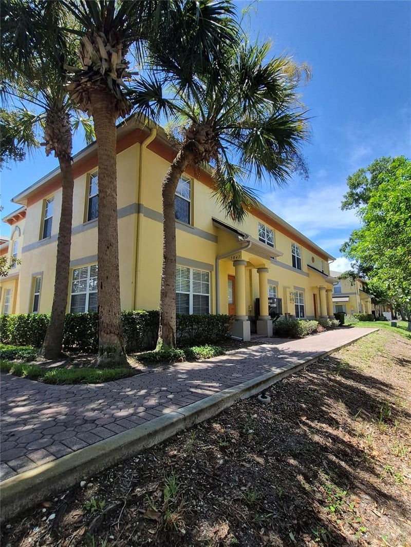 3845 Island Way, St Petersburg, FL 33705