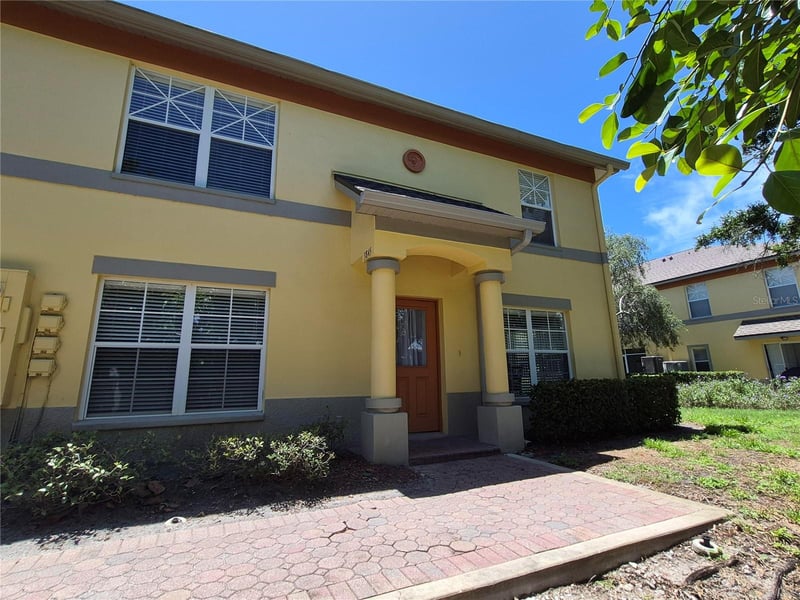 3845 Island Way, St Petersburg, FL 33705