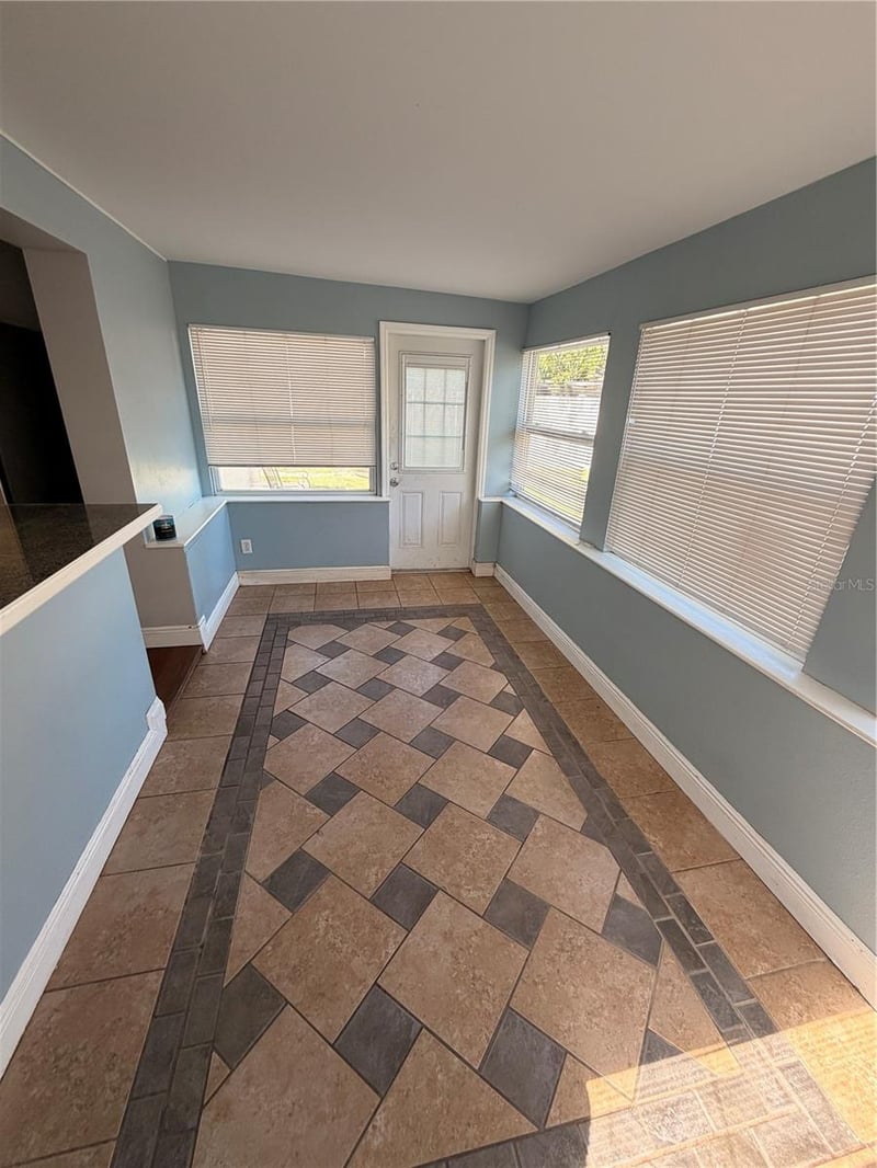 5323 22nd St, Bradenton, FL 34207