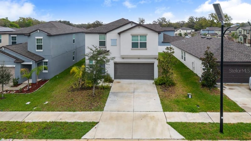 6300 Beverly Hills Dr, Zephyrhills, FL 33541