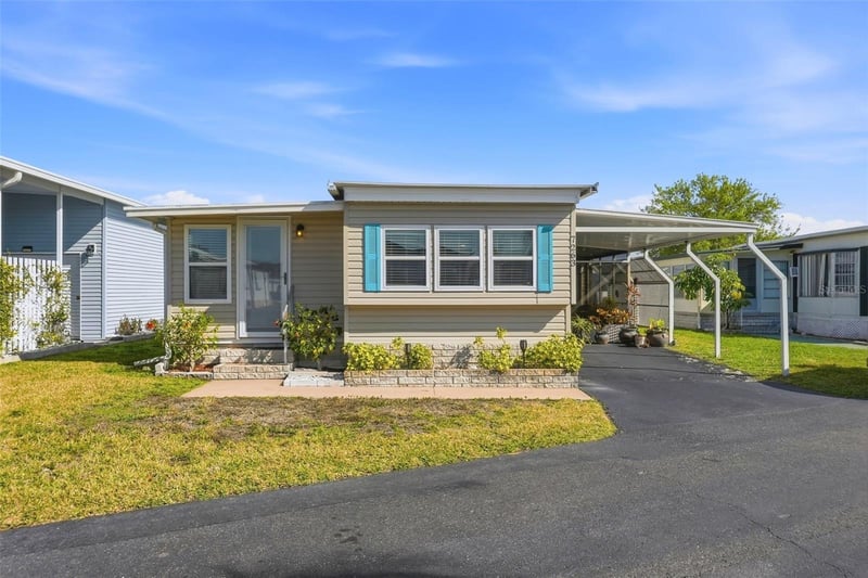 7263 Mount Essex Dr #509, St Petersburg, FL 33702