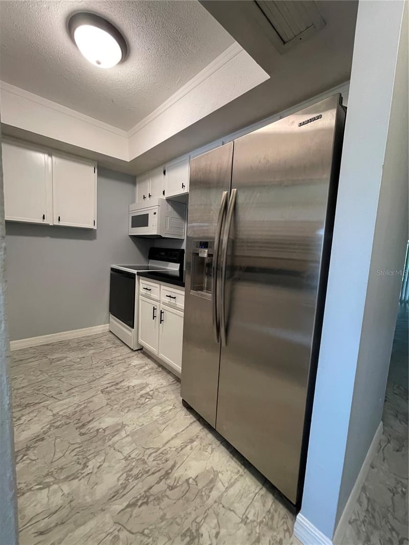 2807 48th Ave Dr W, Bradenton, FL 34207