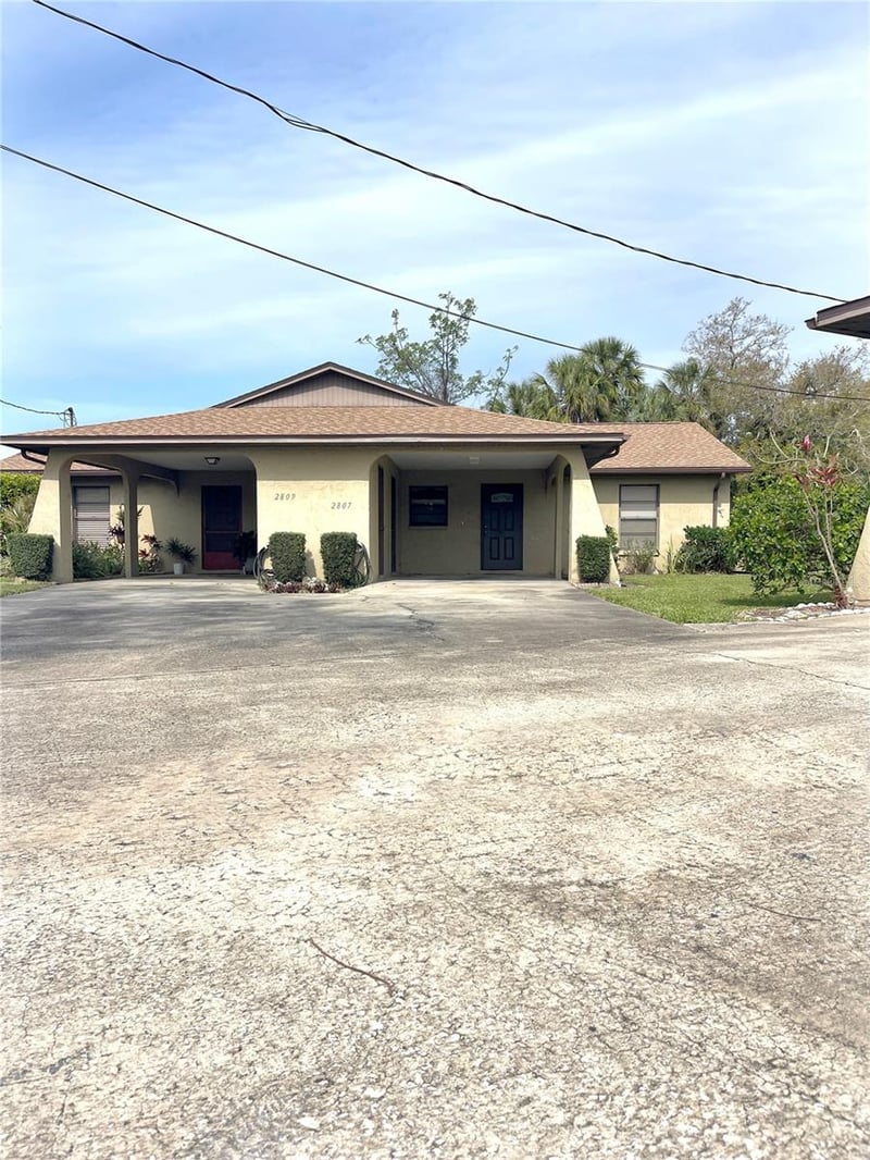 2807 48th Ave Dr W, Bradenton, FL 34207