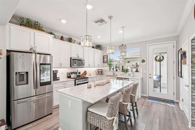11904 Pebble Dr, Bradenton, FL 34211