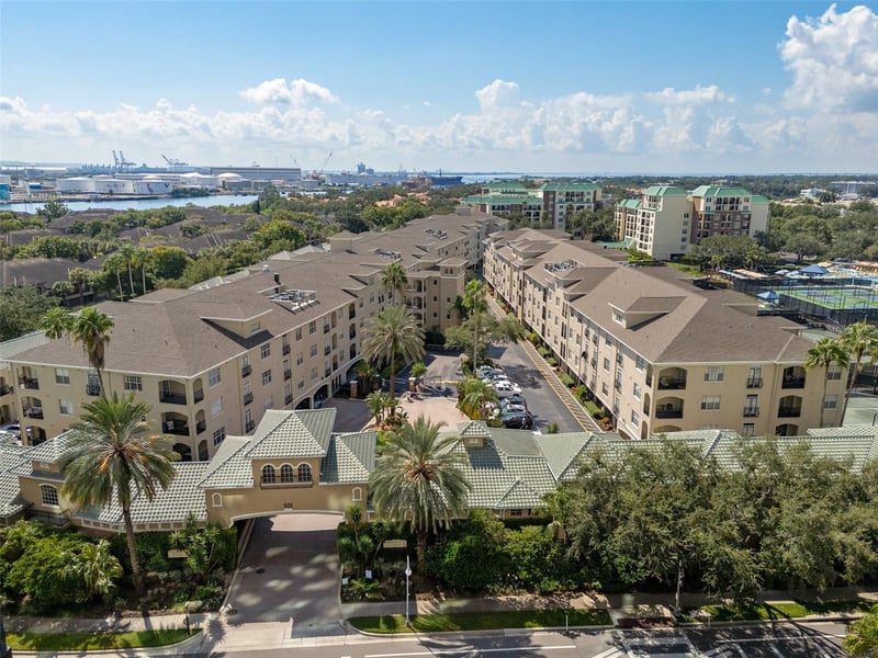 501 Knights Run Ave #1215, Tampa, FL 33602