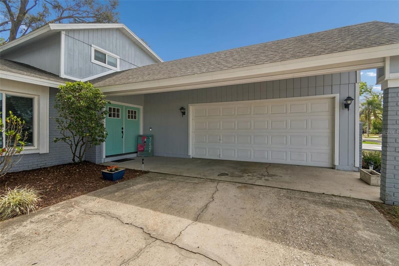 6815 Mitchell Cir, Tampa, FL 33634