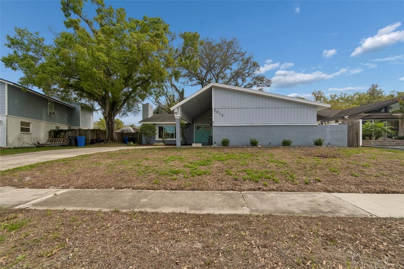 6815 Mitchell Cir, Tampa, FL 33634