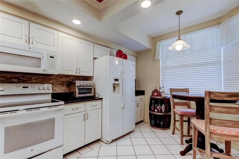 6205 Shoreline Dr #1304, Seminole, FL 33708