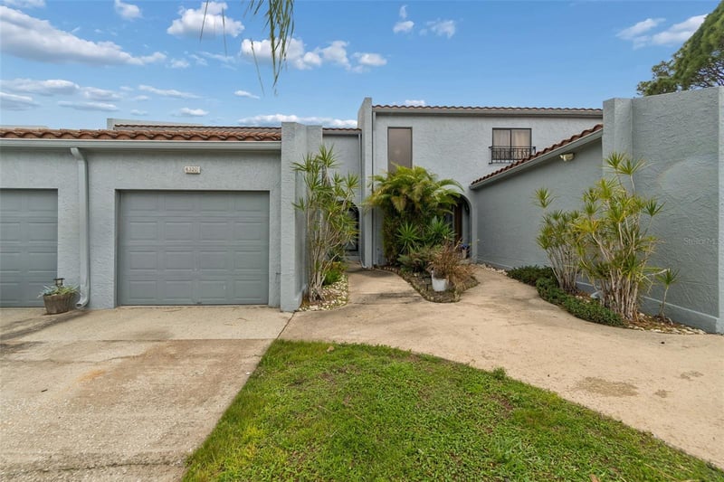 6320 Grand Bahama Cir #6320, Tampa, FL 33615