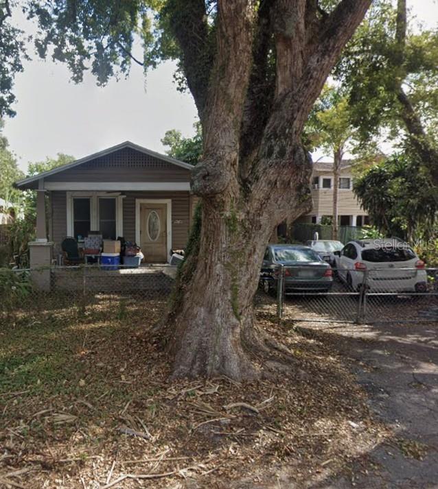6909 Navin Ave, Tampa, FL 33604