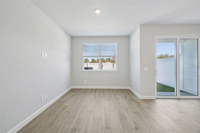 7584 Deer Valley Cir, Tampa, FL 33635