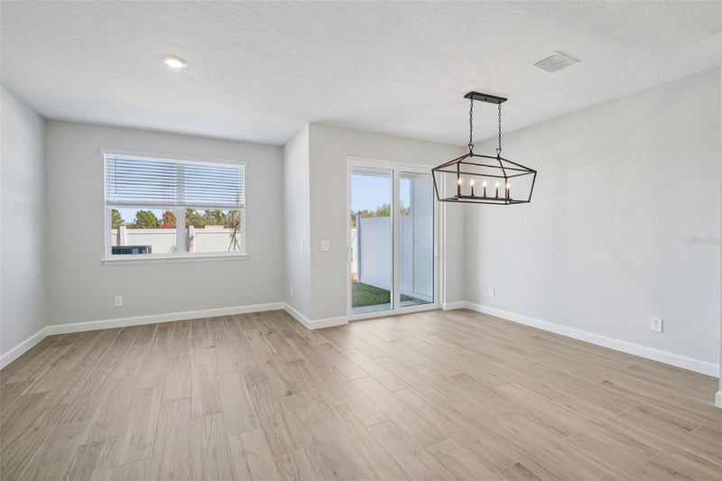 7584 Deer Valley Cir, Tampa, FL 33635